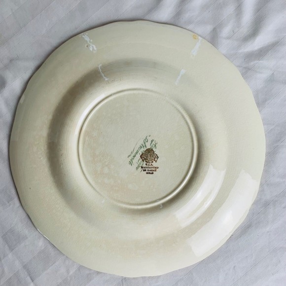 Atlas China Accents Atlas China Warranted 22 Carat Gold Trim Floral Vintage Dinner Platemade